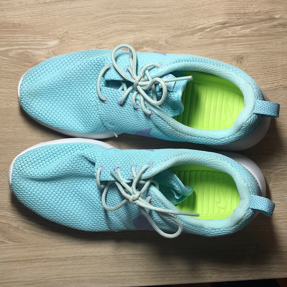 Nike Roshe Runs
